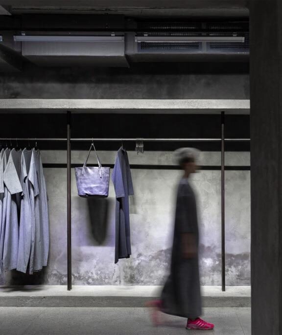 Kanishka Oybek Store