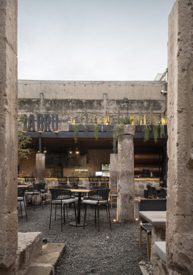 Simone Micheli fonda il suo studio